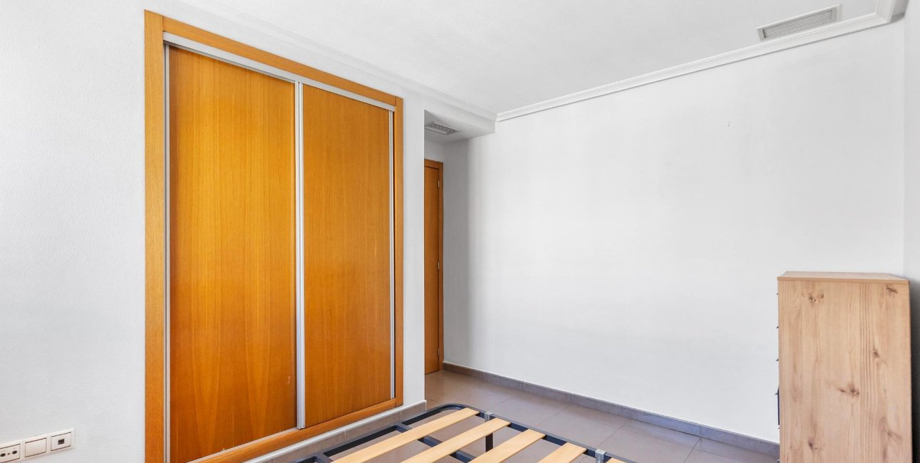Resale - Apartment / flat -
Torrevieja