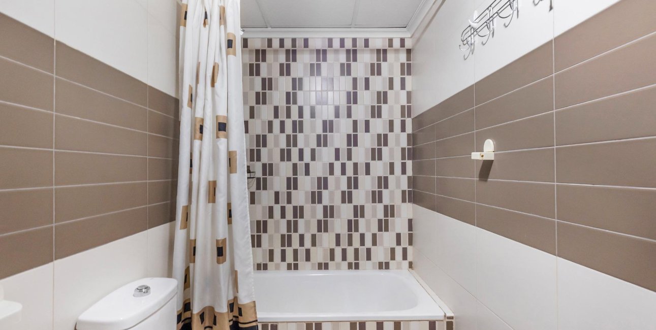 Resale - Apartment / flat -
Torrevieja