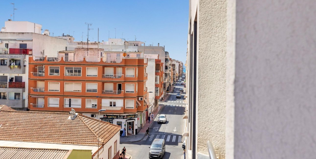 Resale - Apartment / flat -
Torrevieja