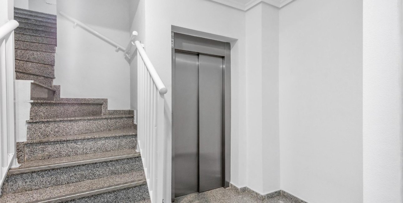 Resale - Apartment / flat -
Torrevieja