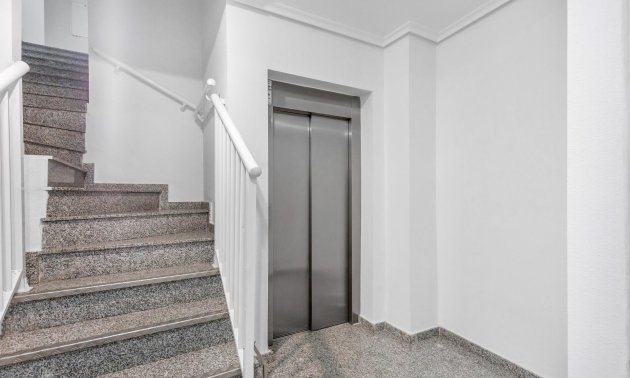 Resale - Apartment / flat -
Torrevieja