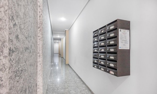 Resale - Apartment / flat -
Torrevieja