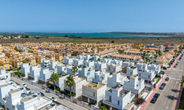 Reventa - Villa / House -
Ciudad Quesada