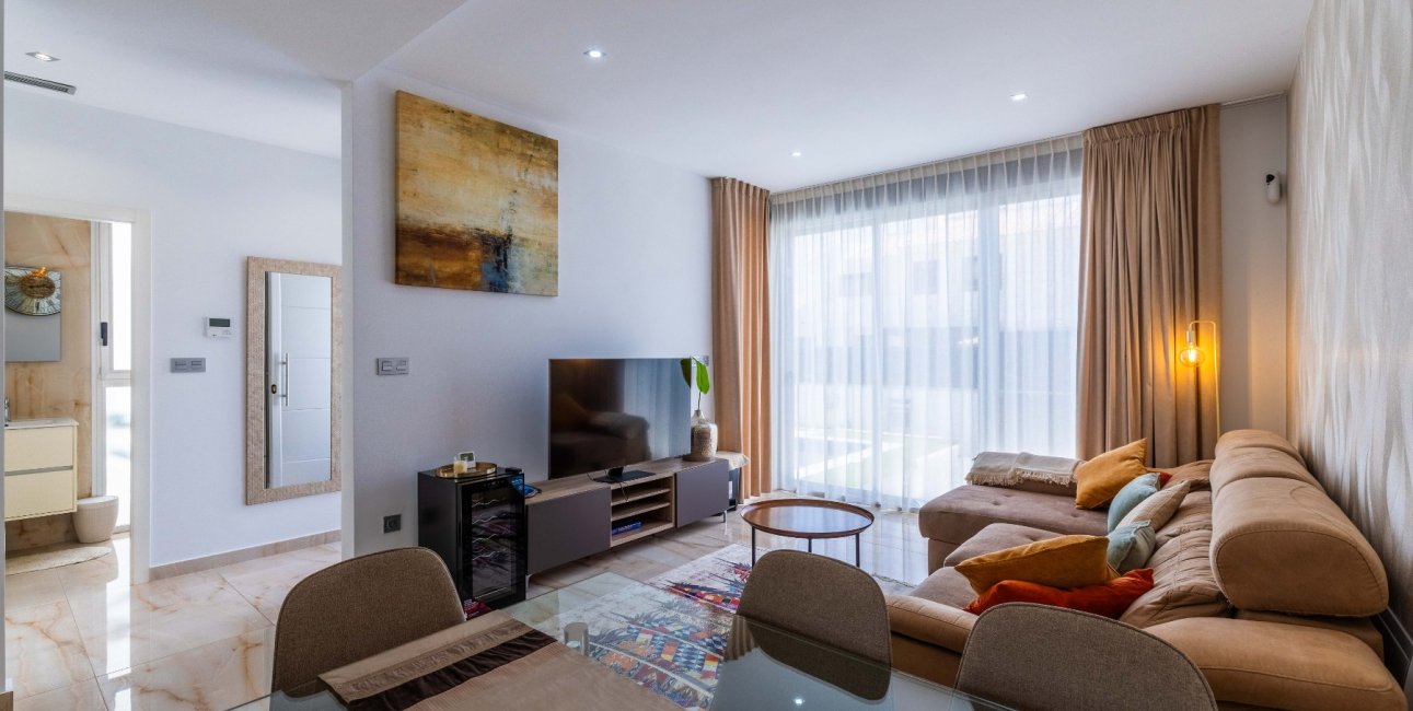 Reventa - Villa / House -
Ciudad Quesada