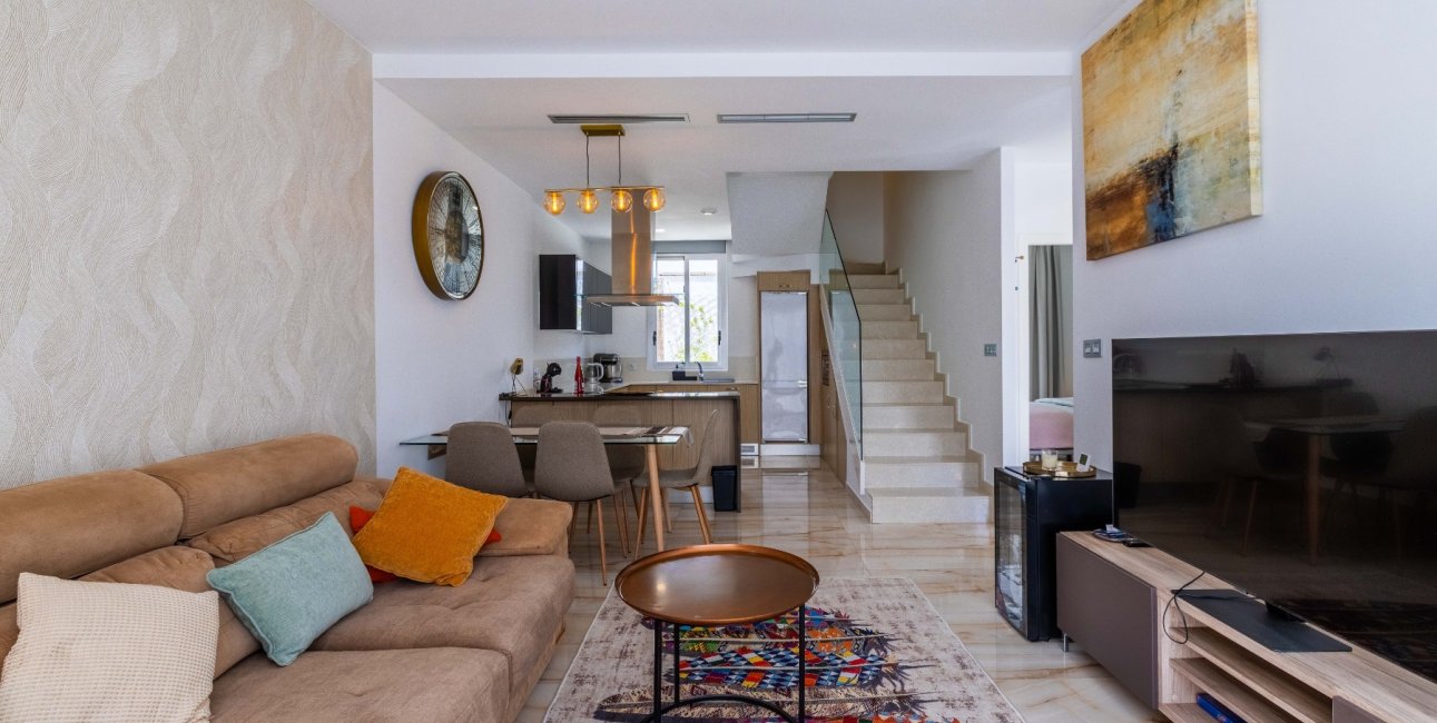 Reventa - Villa / House -
Ciudad Quesada