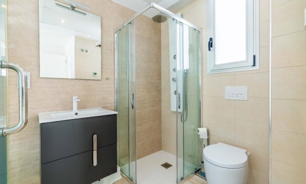 Reventa - Villa / House -
Ciudad Quesada