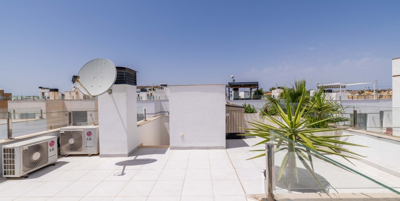 Reventa - Villa / House -
Ciudad Quesada