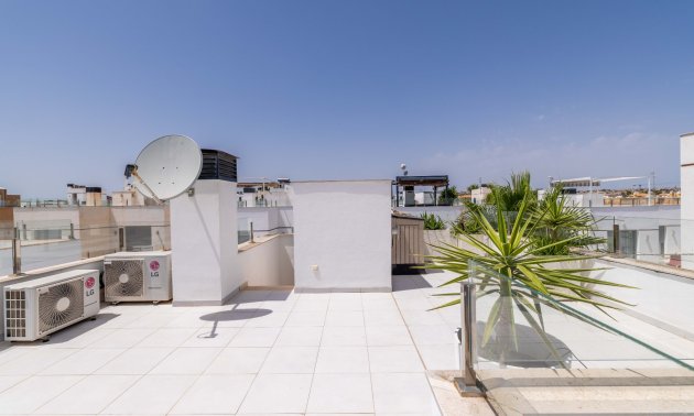 Reventa - Villa / House -
Ciudad Quesada
