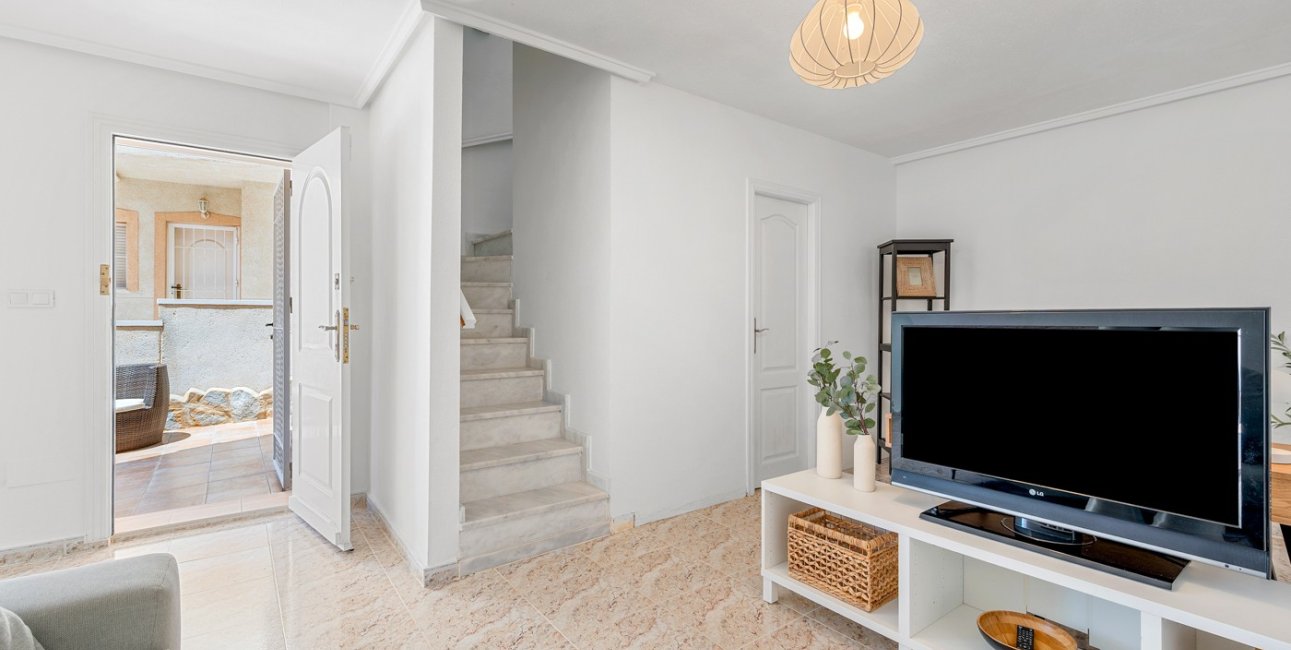 Resale - Townhouse -
Ciudad Quesada - La Marquesa