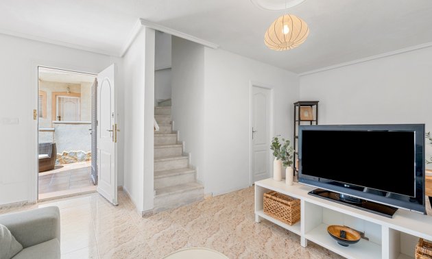 Resale - Townhouse -
Ciudad Quesada - La Marquesa