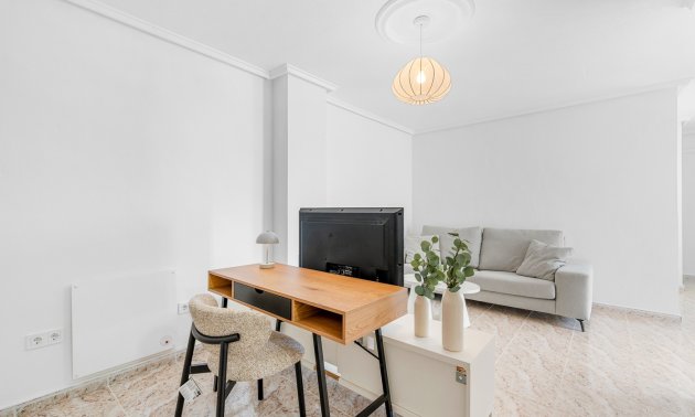Resale - Townhouse -
Ciudad Quesada - La Marquesa