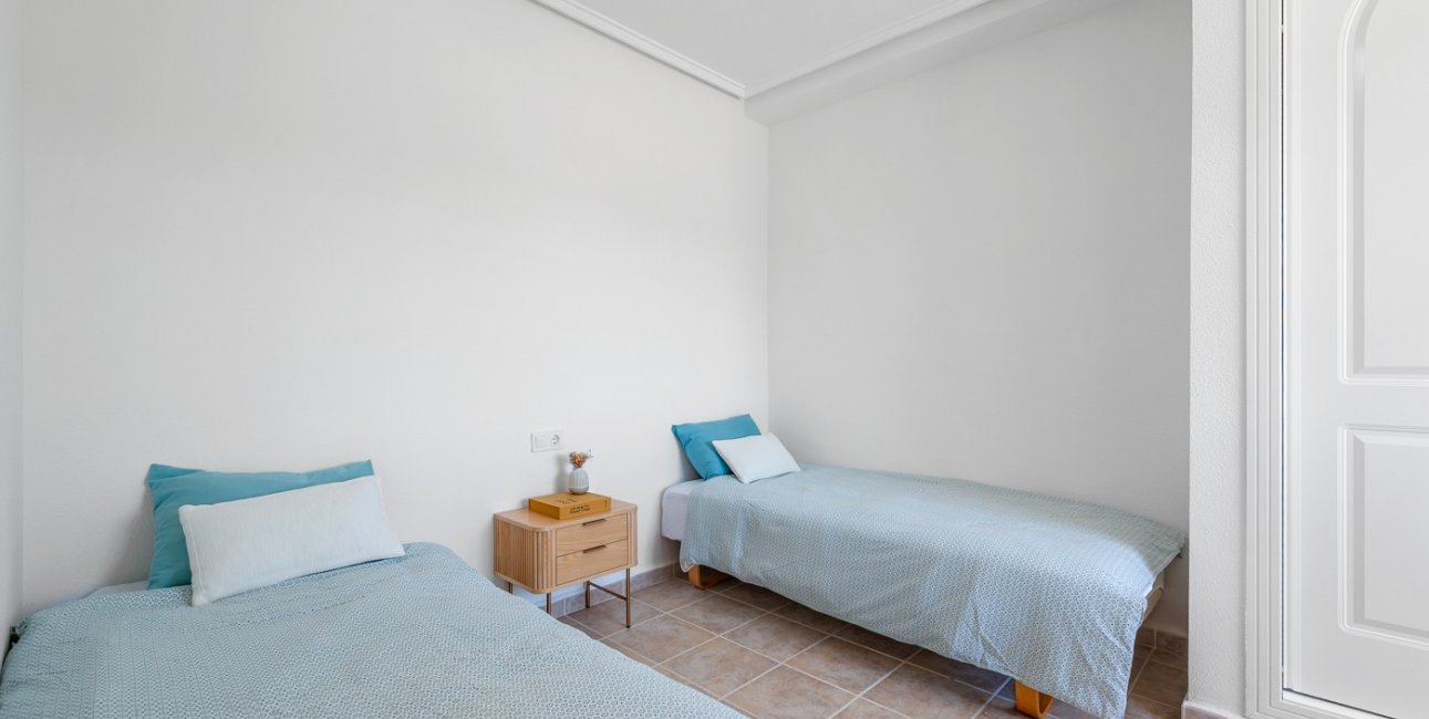 Resale - Townhouse -
Ciudad Quesada - La Marquesa