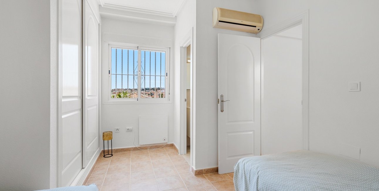 Resale - Townhouse -
Ciudad Quesada - La Marquesa
