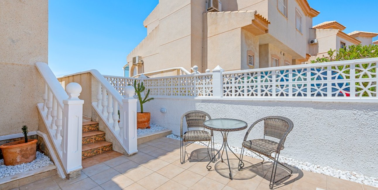 Resale - Townhouse -
Ciudad Quesada - La Marquesa
