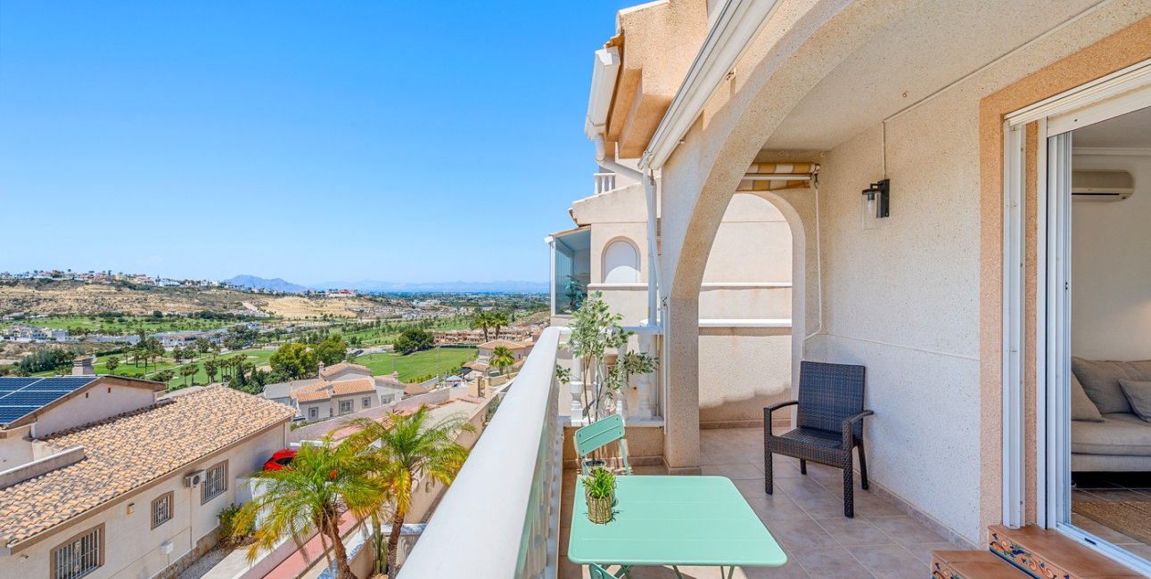 Resale - Townhouse -
Ciudad Quesada - La Marquesa