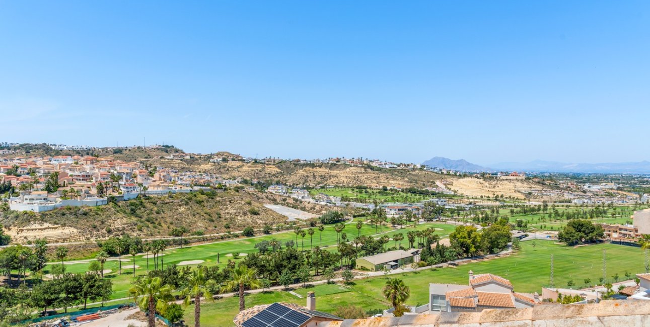 Resale - Townhouse -
Ciudad Quesada - La Marquesa