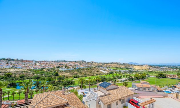 Resale - Townhouse -
Ciudad Quesada - La Marquesa