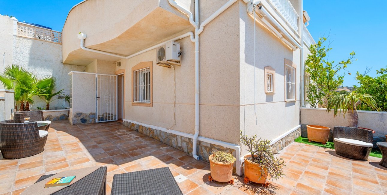 Resale - Townhouse -
Ciudad Quesada - La Marquesa