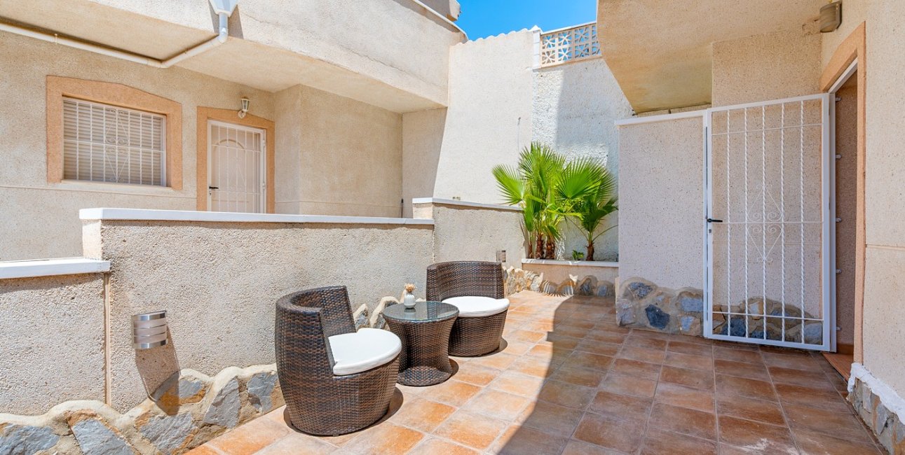 Resale - Townhouse -
Ciudad Quesada - La Marquesa