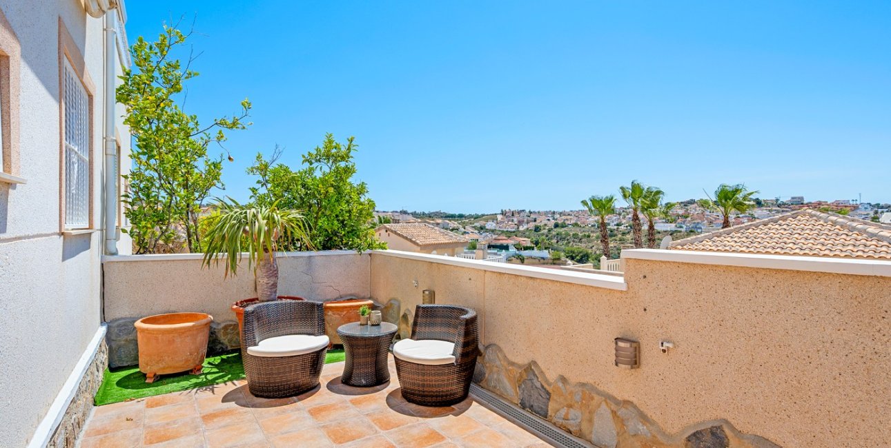 Resale - Townhouse -
Ciudad Quesada - La Marquesa
