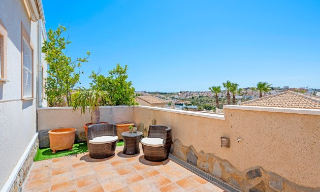 Resale - Townhouse -
Ciudad Quesada - La Marquesa