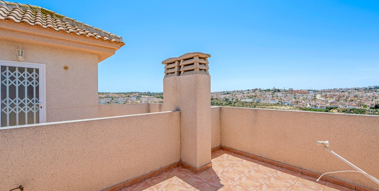 Resale - Townhouse -
Ciudad Quesada - La Marquesa
