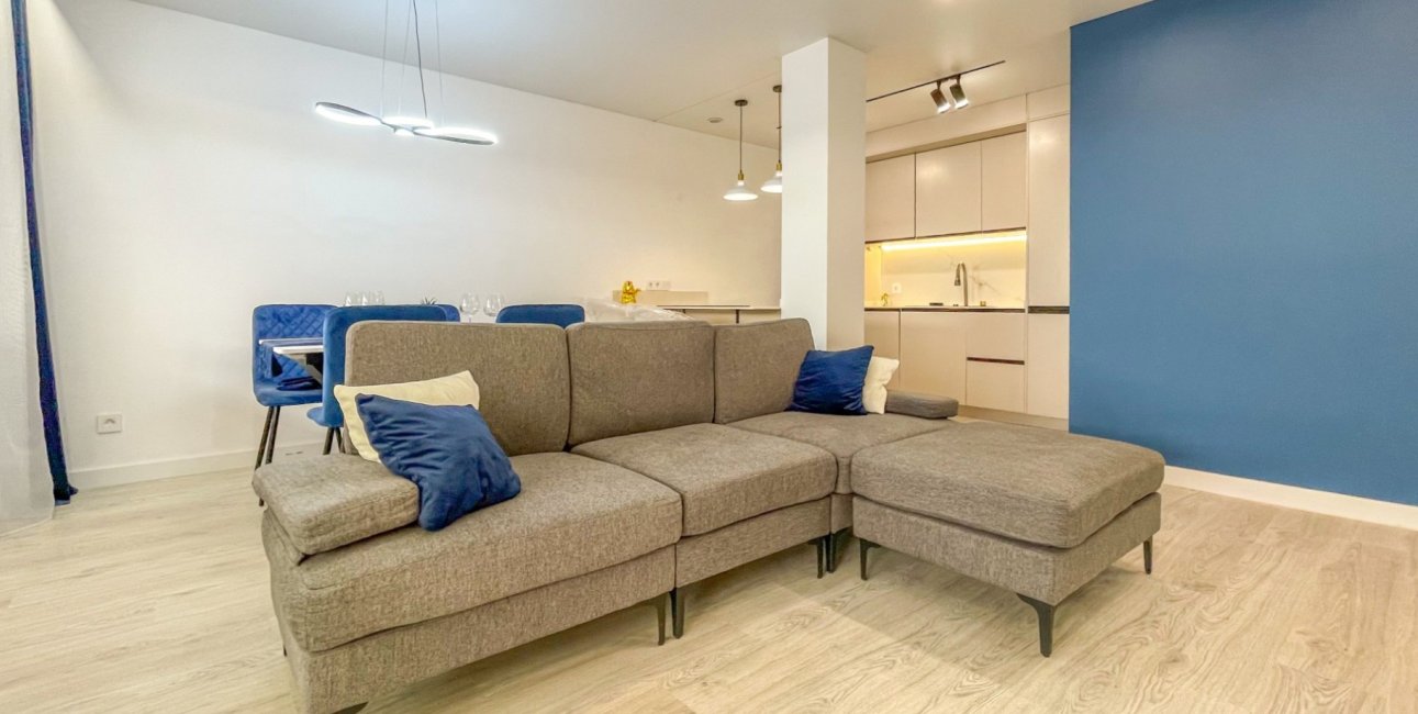 Resale - Apartment / flat -
Torrevieja - Playa Acequion