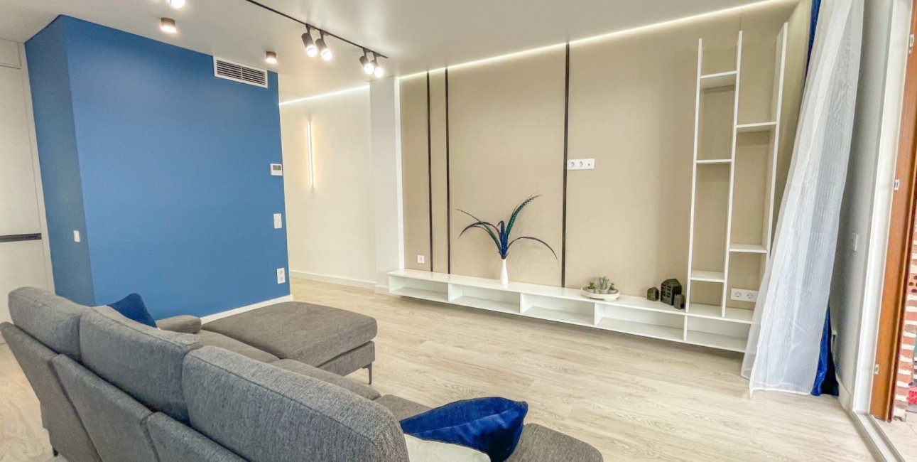 Resale - Apartment / flat -
Torrevieja - Playa Acequion