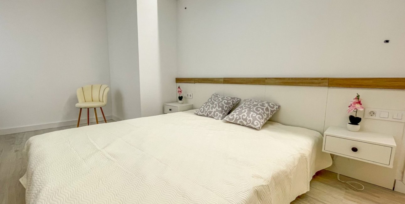 Resale - Apartment / flat -
Torrevieja - Playa Acequion