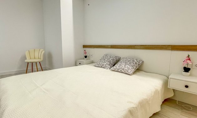Resale - Apartment / flat -
Torrevieja - Playa Acequion