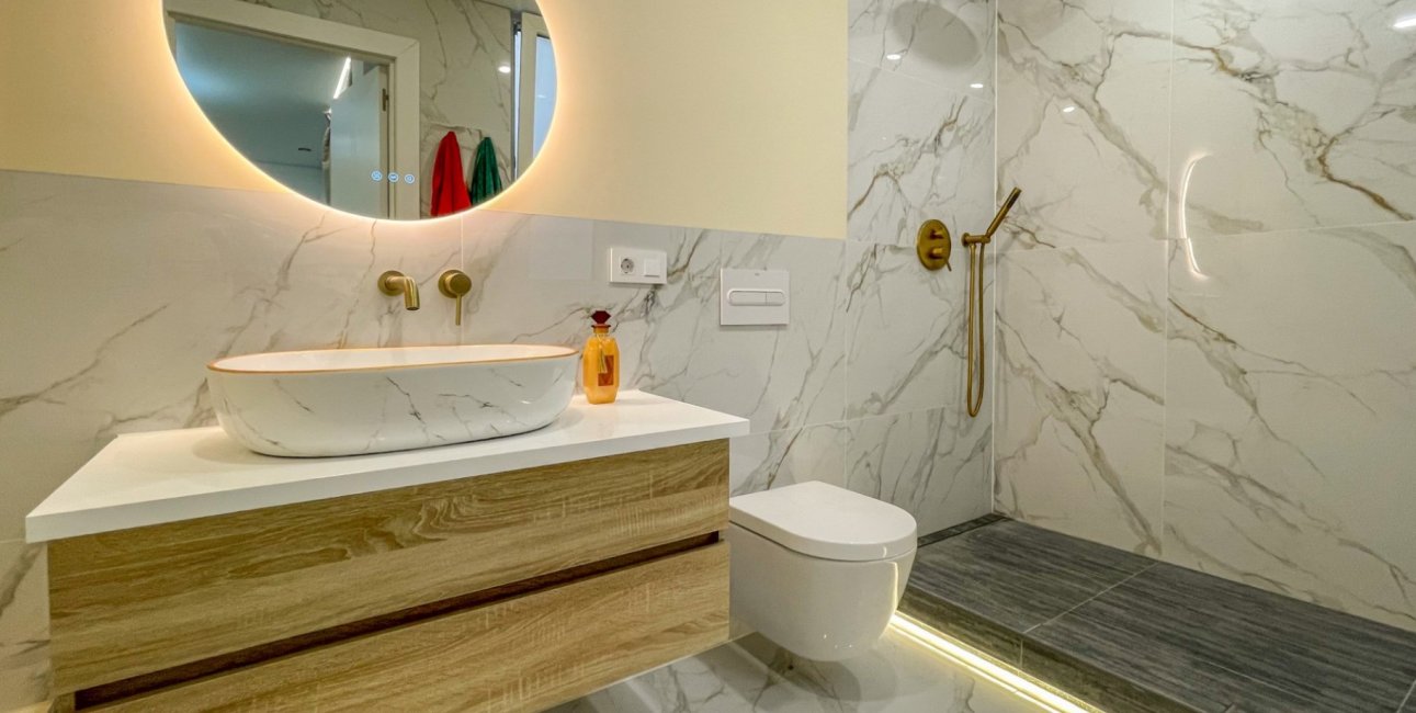 Resale - Apartment / flat -
Torrevieja - Playa Acequion