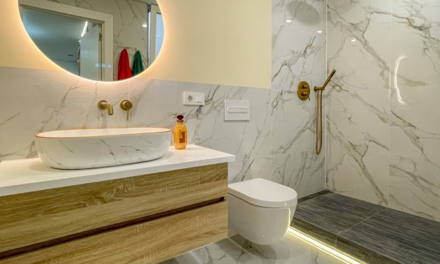 Resale - Apartment / flat -
Torrevieja - Playa Acequion