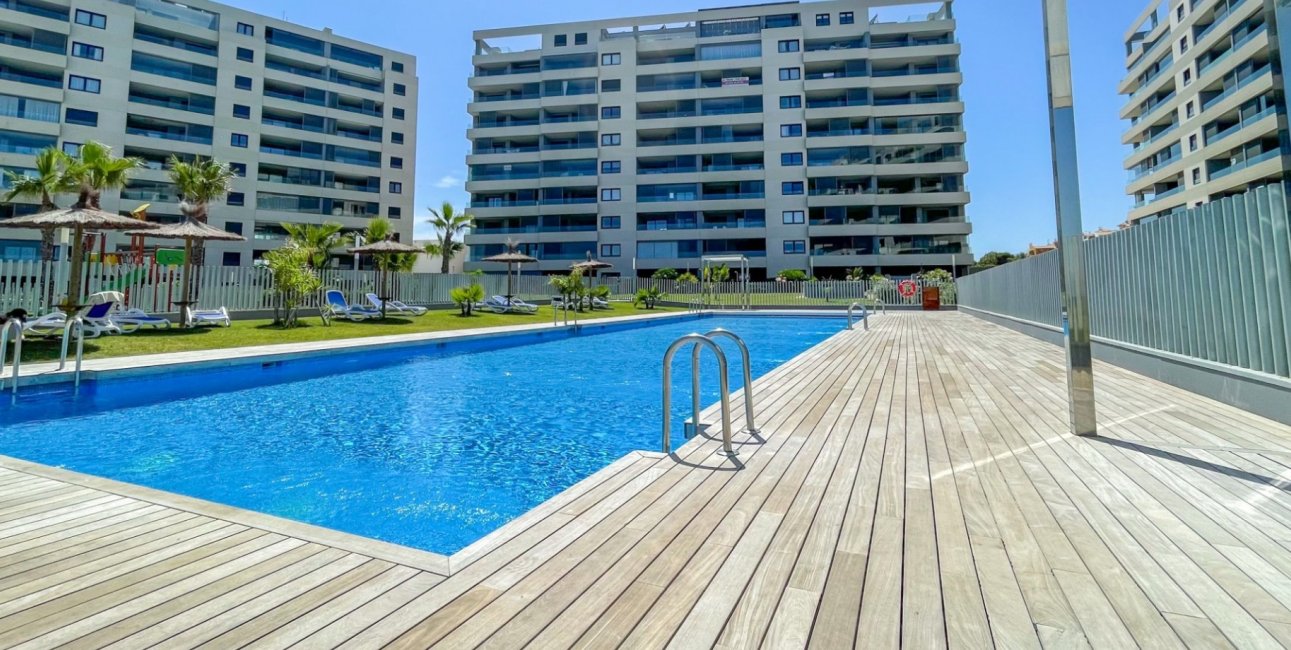 Resale - Apartment / flat -
Orihuela Costa - Punta Prima
