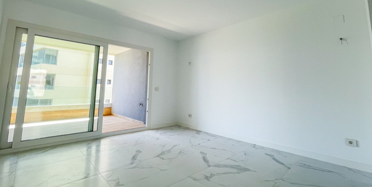 Resale - Apartment / flat -
Orihuela Costa - Punta Prima