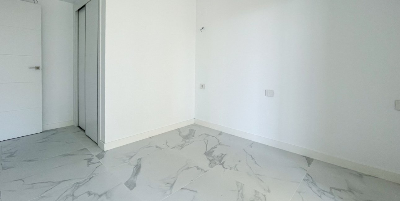 Resale - Apartment / flat -
Orihuela Costa - Punta Prima