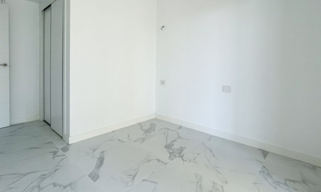 Resale - Apartment / flat -
Orihuela Costa - Punta Prima