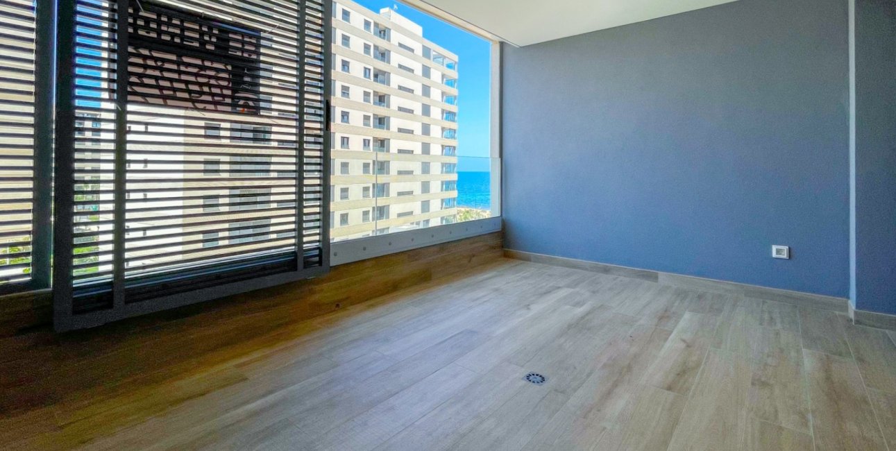 Resale - Apartment / flat -
Orihuela Costa - Punta Prima