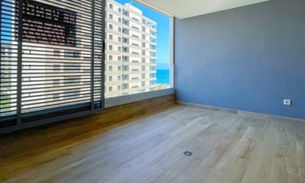 Resale - Apartment / flat -
Orihuela Costa - Punta Prima