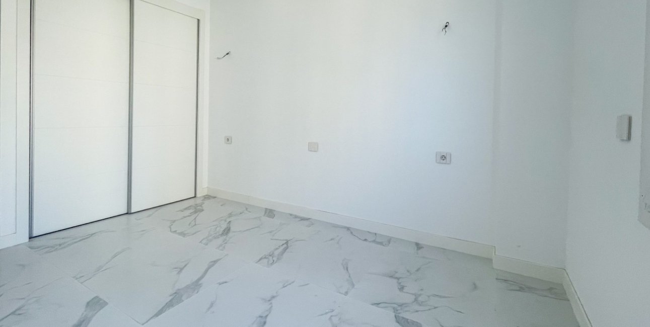 Resale - Apartment / flat -
Orihuela Costa - Punta Prima
