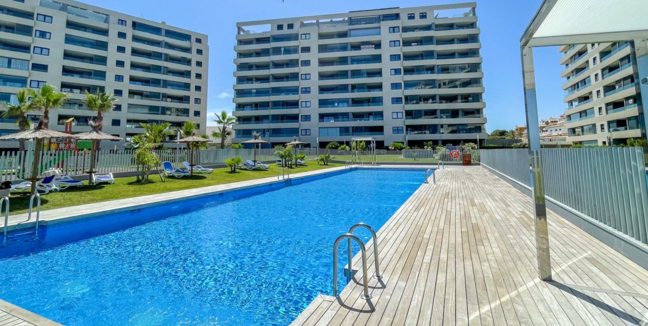 Resale - Apartment / flat -
Orihuela Costa - Punta Prima