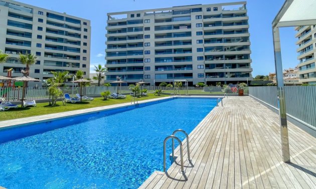 Resale - Apartment / flat -
Orihuela Costa - Punta Prima