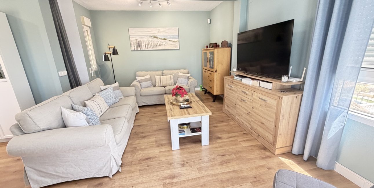 Resale - Villa -
Orihuela Costa - Villamartin