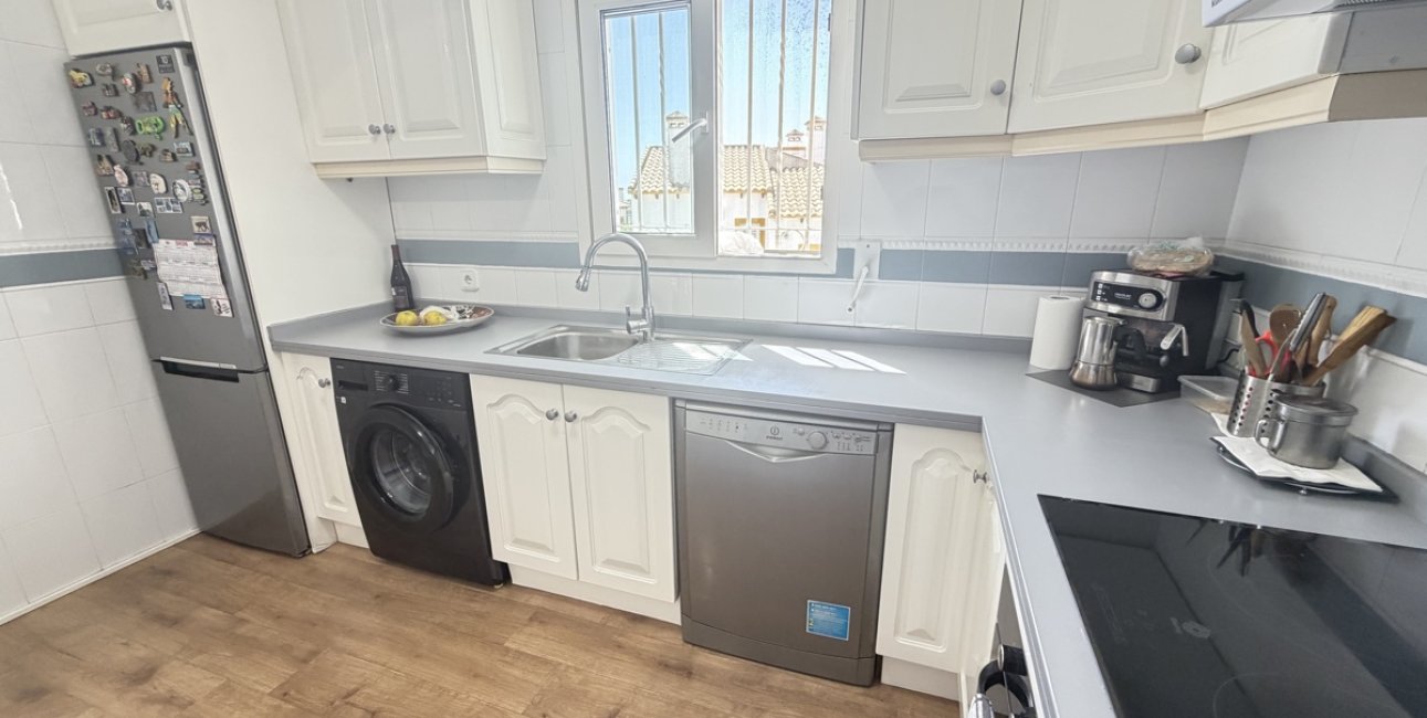 Resale - Villa -
Orihuela Costa - Villamartin