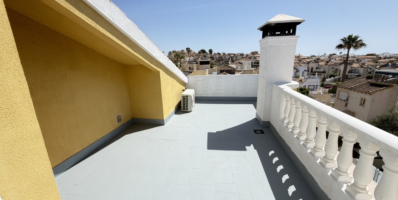 Resale - Villa -
Orihuela Costa - Villamartin