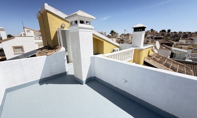 Resale - Villa -
Orihuela Costa - Villamartin