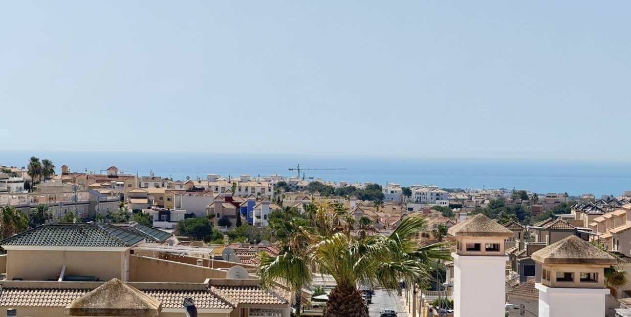 Resale - Villa -
Orihuela Costa - Villamartin