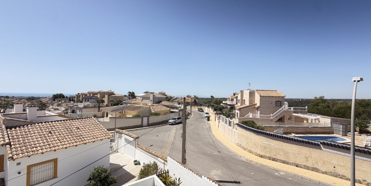 Resale - Villa -
Orihuela Costa - Villamartin