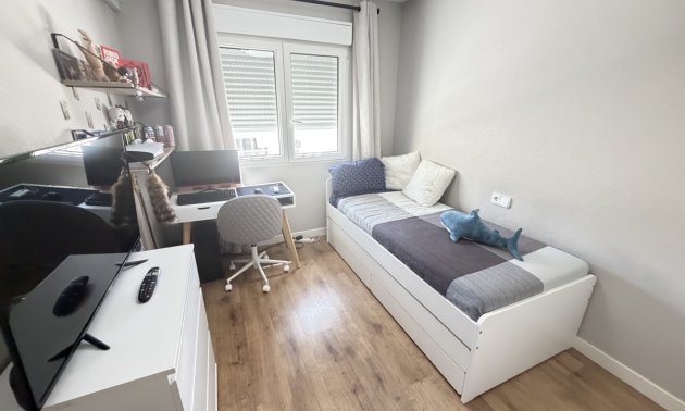 Resale - Villa -
Orihuela Costa - Villamartin