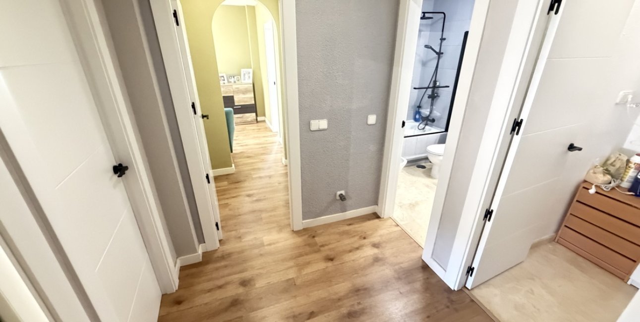 Resale - Villa -
Orihuela Costa - Villamartin