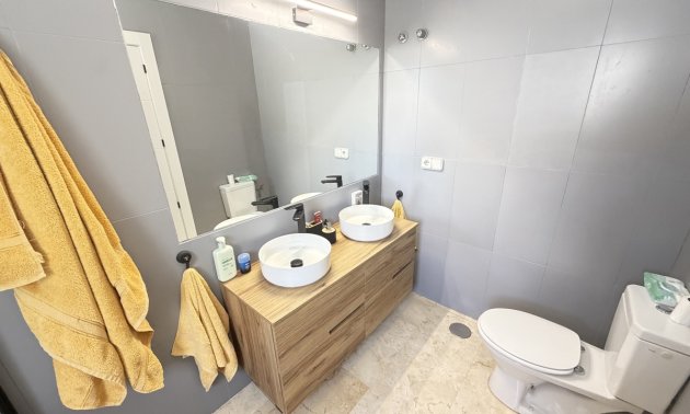 Resale - Villa -
Orihuela Costa - Villamartin